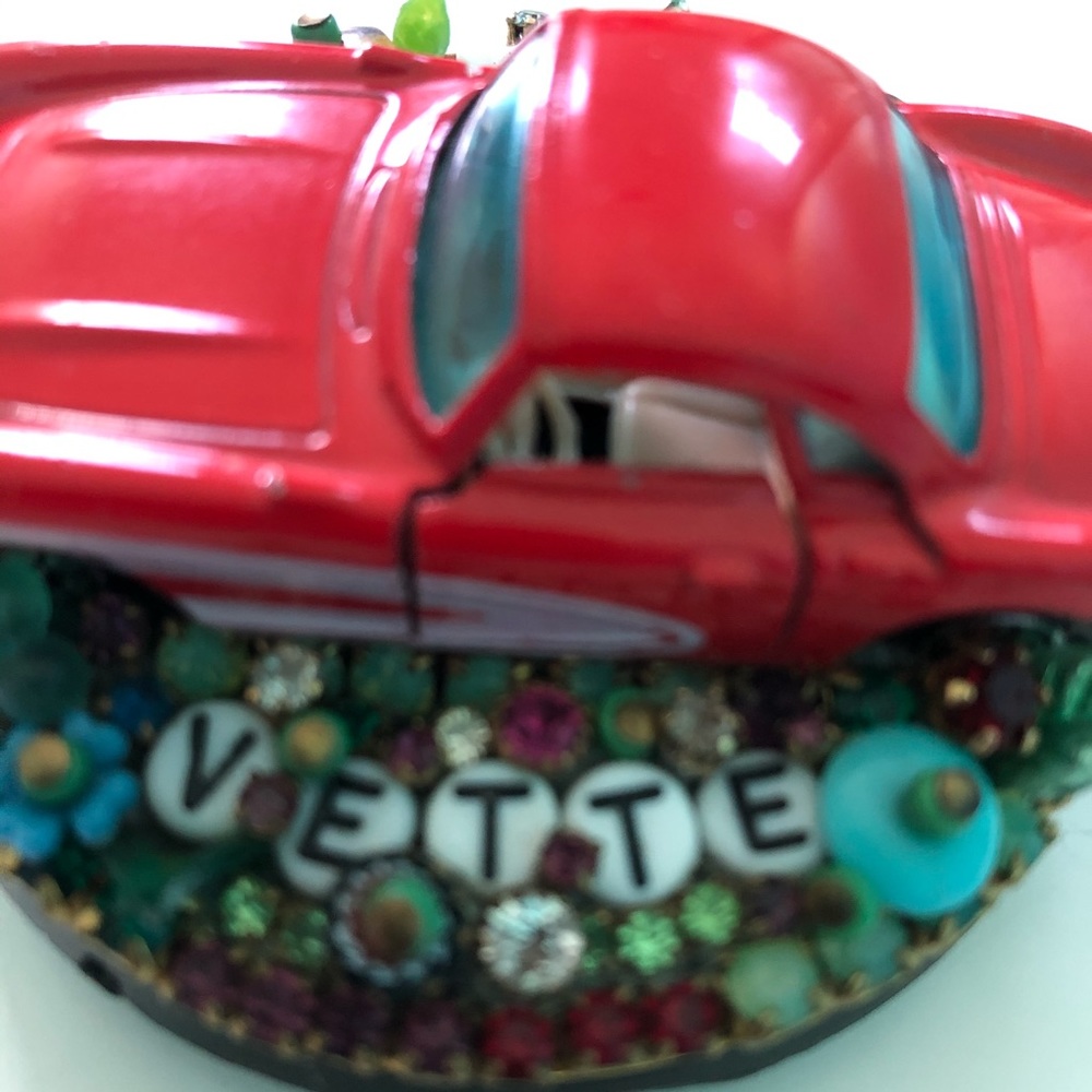 Vintage Corvette Car Brooch Model Car - Picture 5 of 8